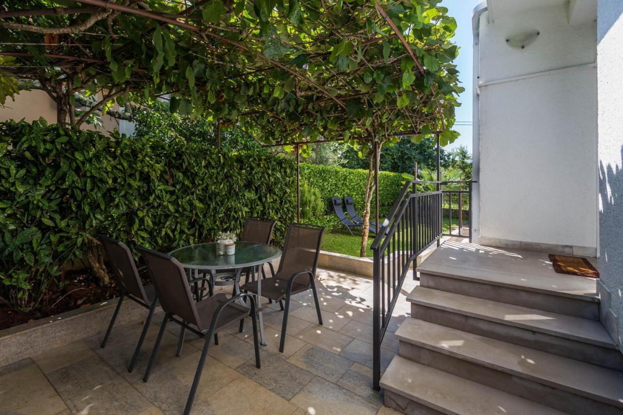Apartments Bori Пореч Экстерьер фото
